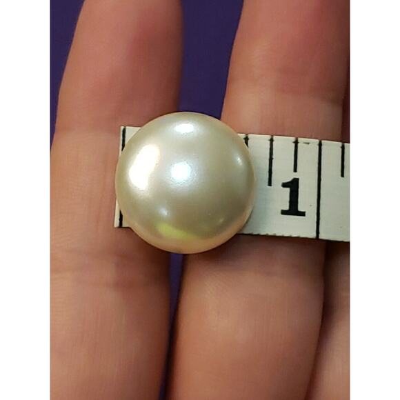 Vintage Sarah Coventry Clip On Earrings Round Off-White Faux Button Shape Pearls - Picture 8 of 9